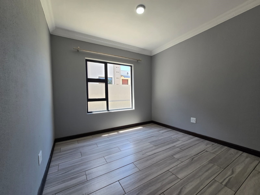 To Let 3 Bedroom Property for Rent in Melodie North West